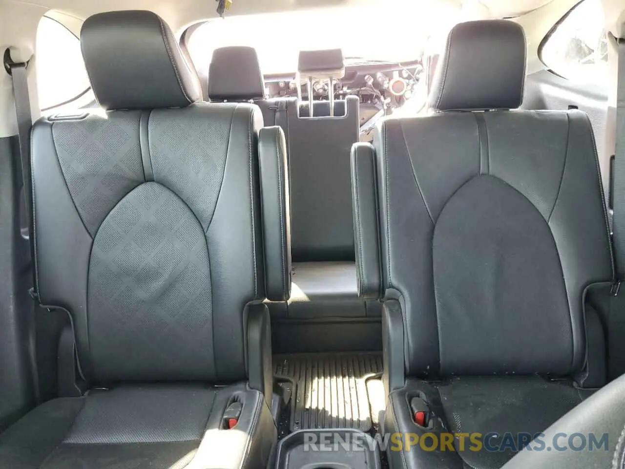 10 Фотография поврежденного автомобиля 5TDEBRCH3NS083224 TOYOTA HIGHLANDER 2022