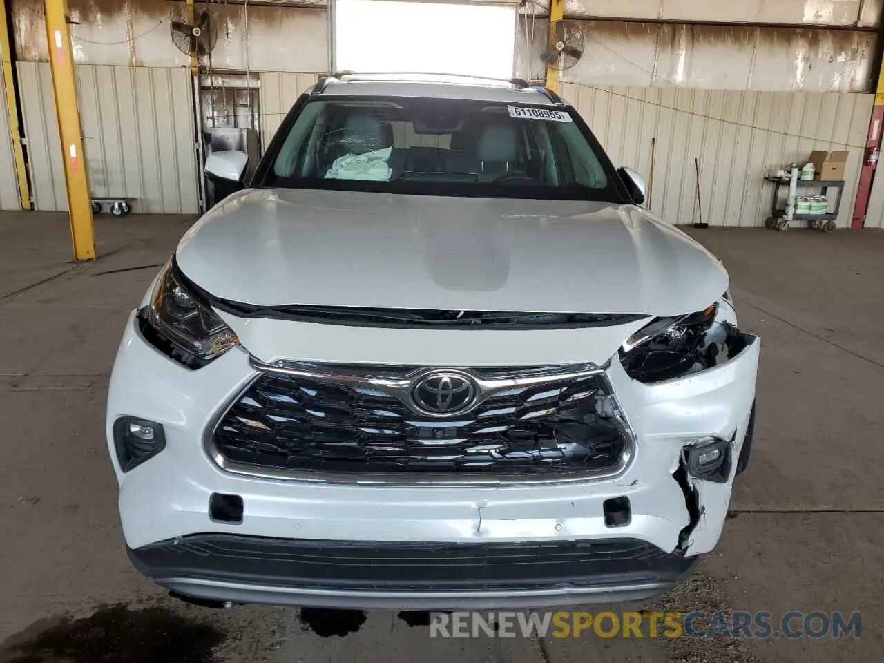 5 Photograph of a damaged car 5TDFZRAH2NS110657 TOYOTA HIGHLANDER 2022