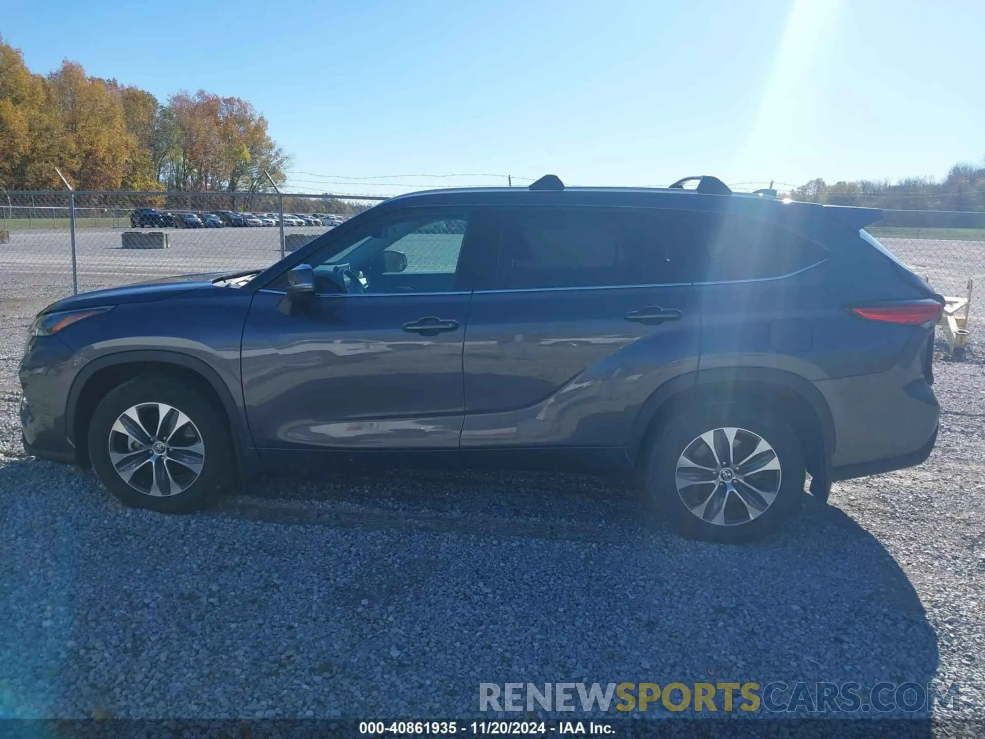 14 Photograph of a damaged car 5TDGARAH7NS512153 TOYOTA HIGHLANDER 2022