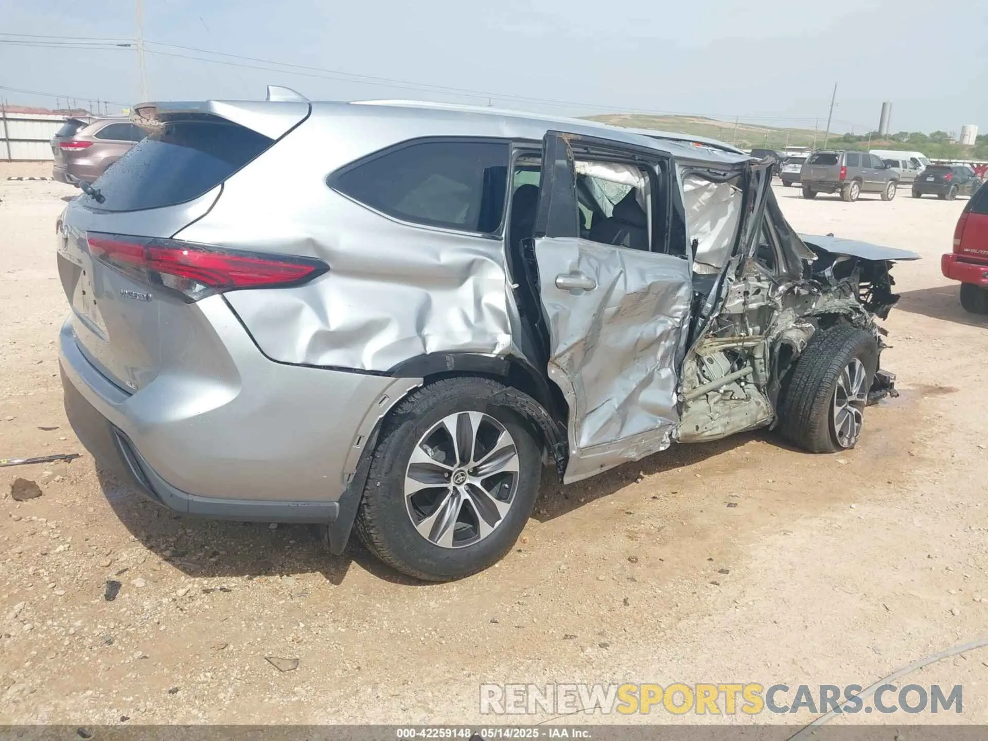 4 Фотография поврежденного автомобиля 5TDGARAH9NS515975 TOYOTA HIGHLANDER 2022