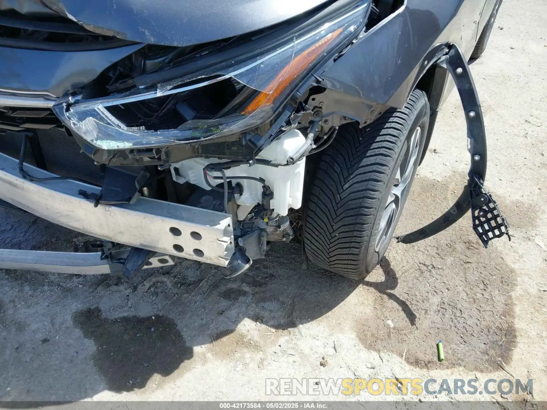 21 Photograph of a damaged car 5TDGBRCH4NS545203 TOYOTA HIGHLANDER 2022