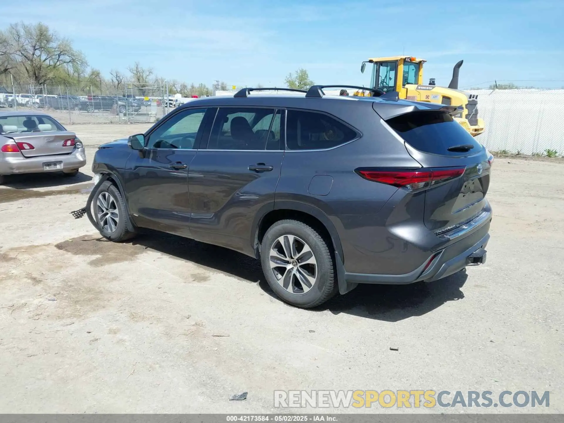 3 Photograph of a damaged car 5TDGBRCH4NS545203 TOYOTA HIGHLANDER 2022