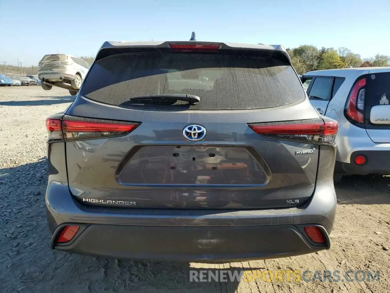 6 Photograph of a damaged car 5TDGBRCH5NS549213 TOYOTA HIGHLANDER 2022