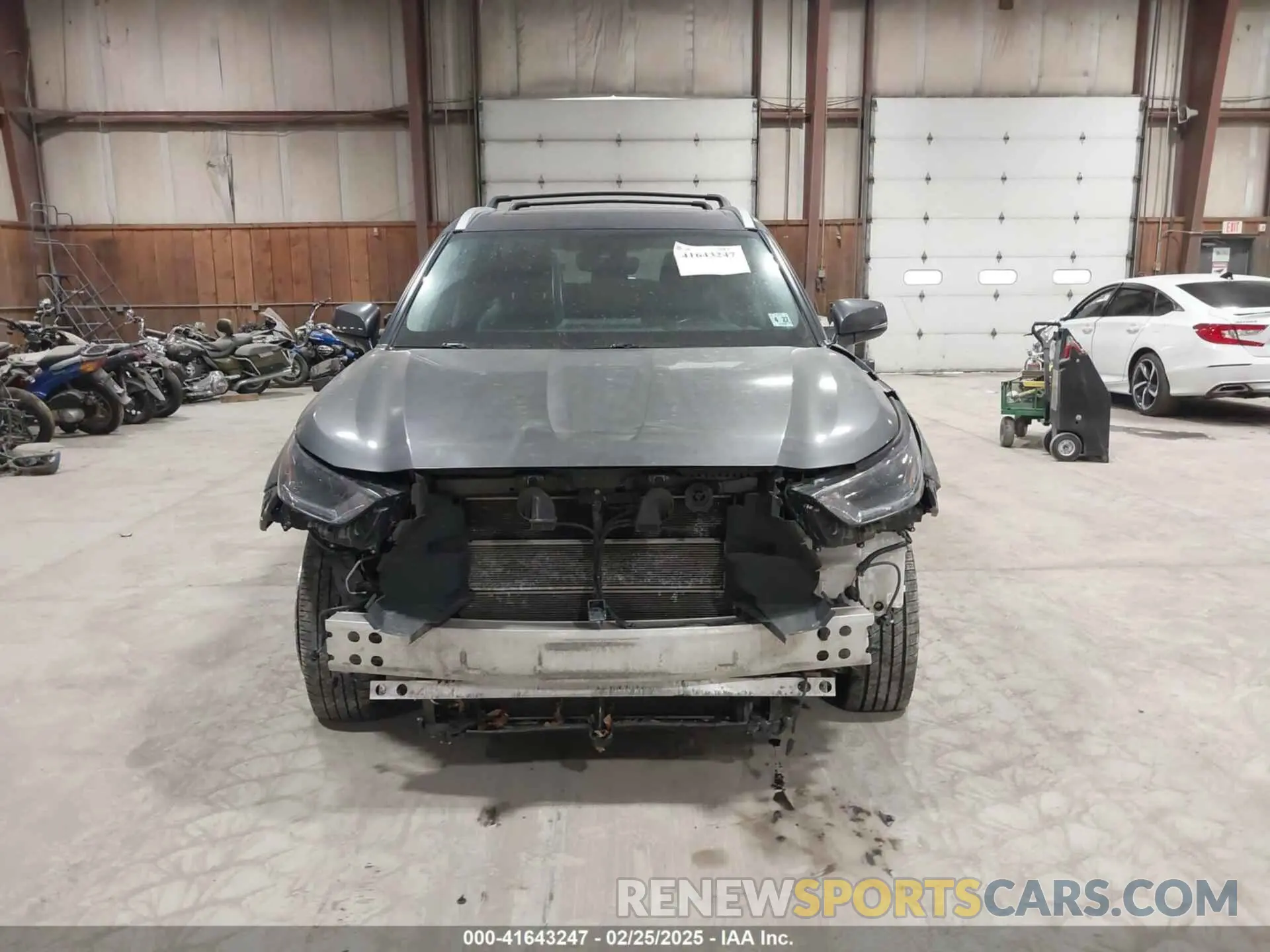 6 Photograph of a damaged car 5TDGBRCH8NS554017 TOYOTA HIGHLANDER 2022