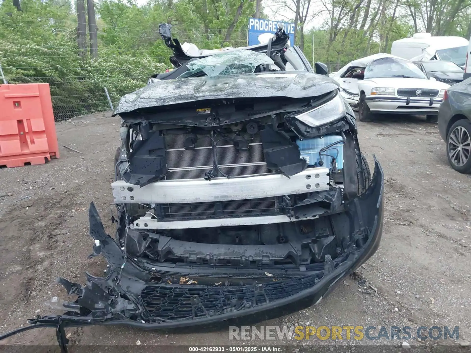 12 Photograph of a damaged car 5TDGBRCH9NS542488 TOYOTA HIGHLANDER 2022