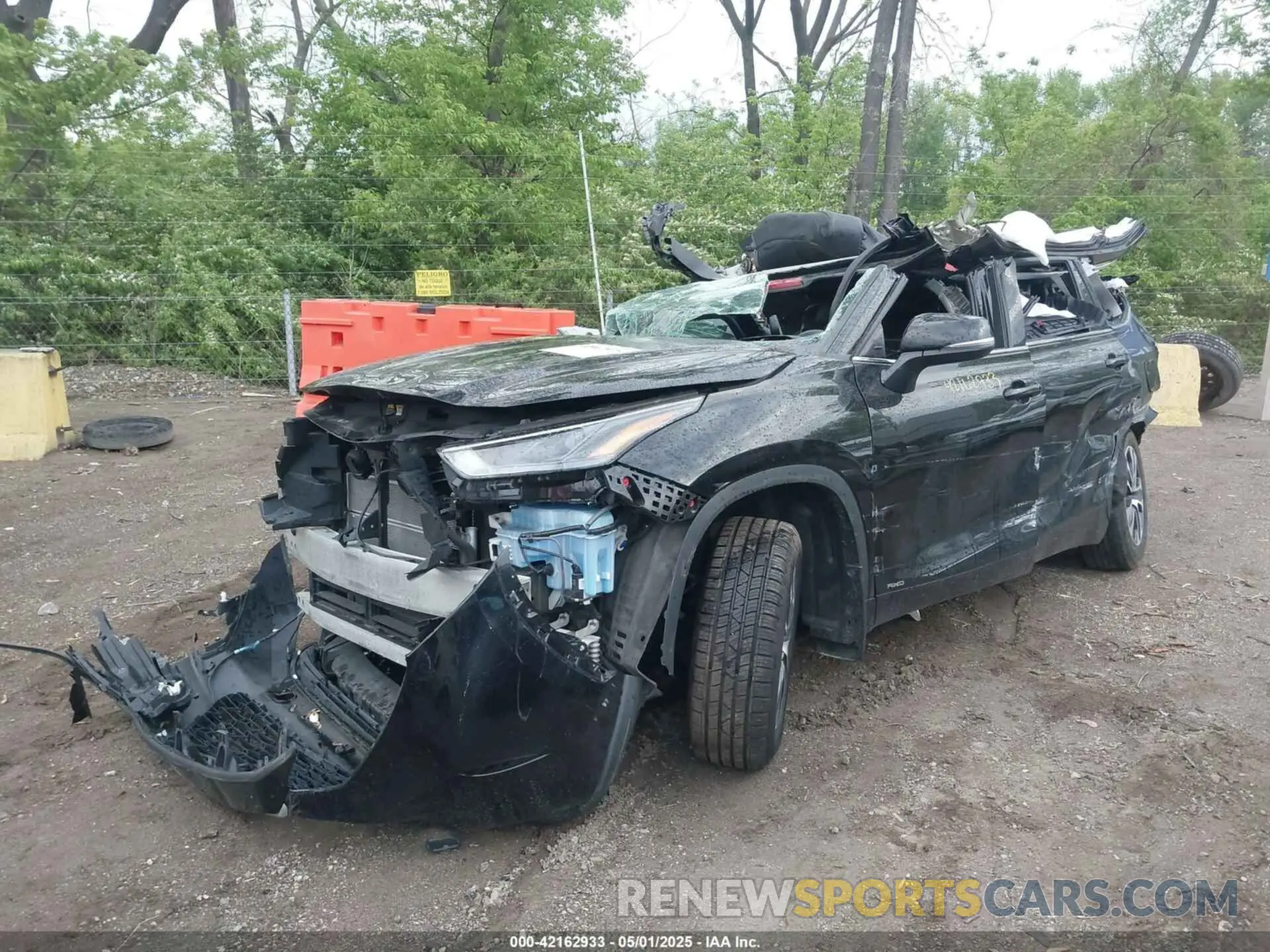 6 Photograph of a damaged car 5TDGBRCH9NS542488 TOYOTA HIGHLANDER 2022