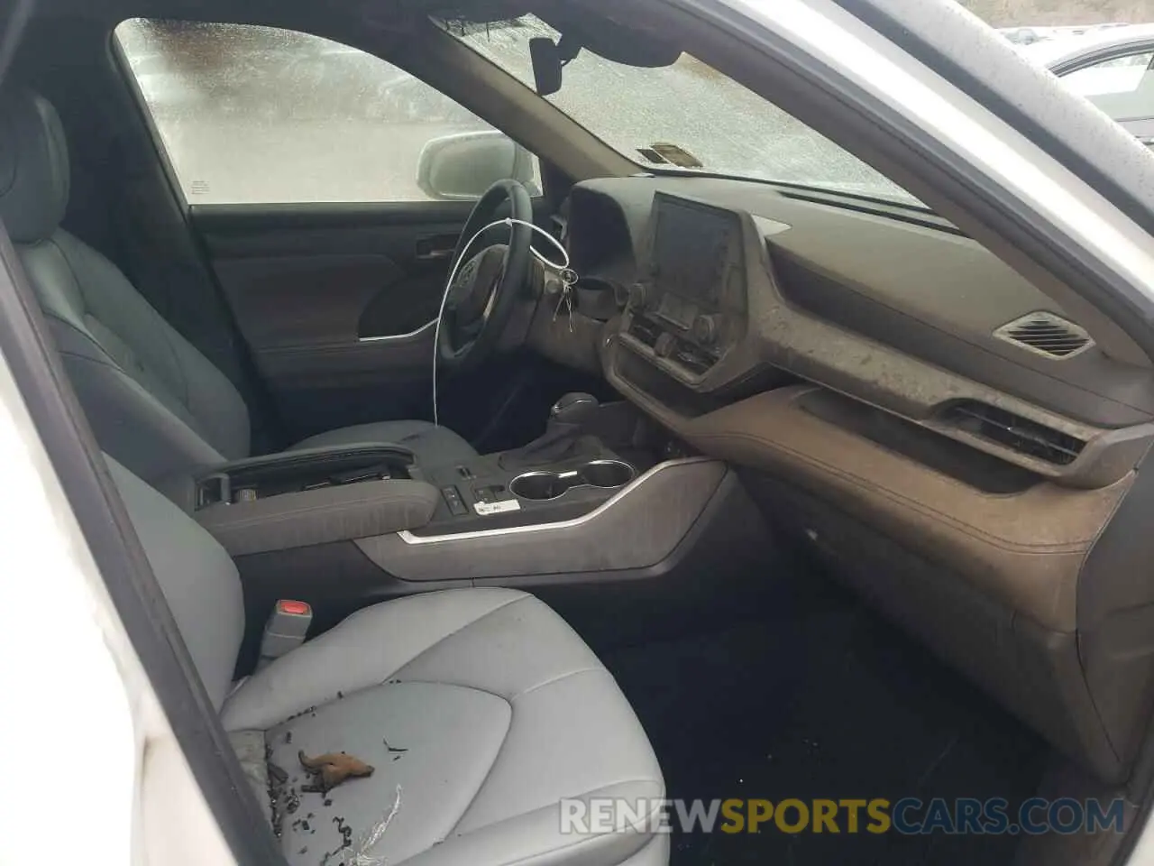 5 Photograph of a damaged car 5TDGBRCH9NS549182 TOYOTA HIGHLANDER 2022
