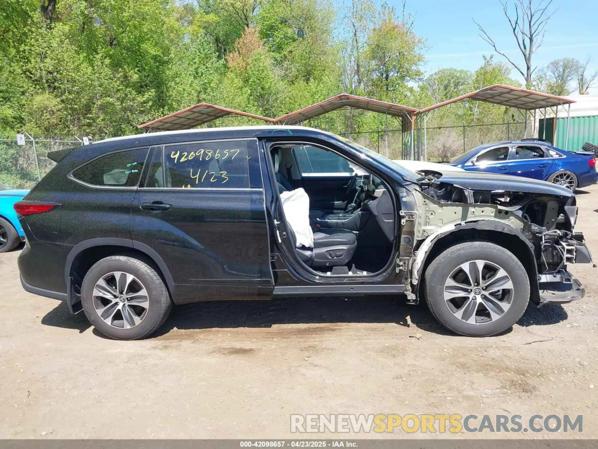 13 Фотография поврежденного автомобиля 5TDGBRCHXNS545867 TOYOTA HIGHLANDER 2022