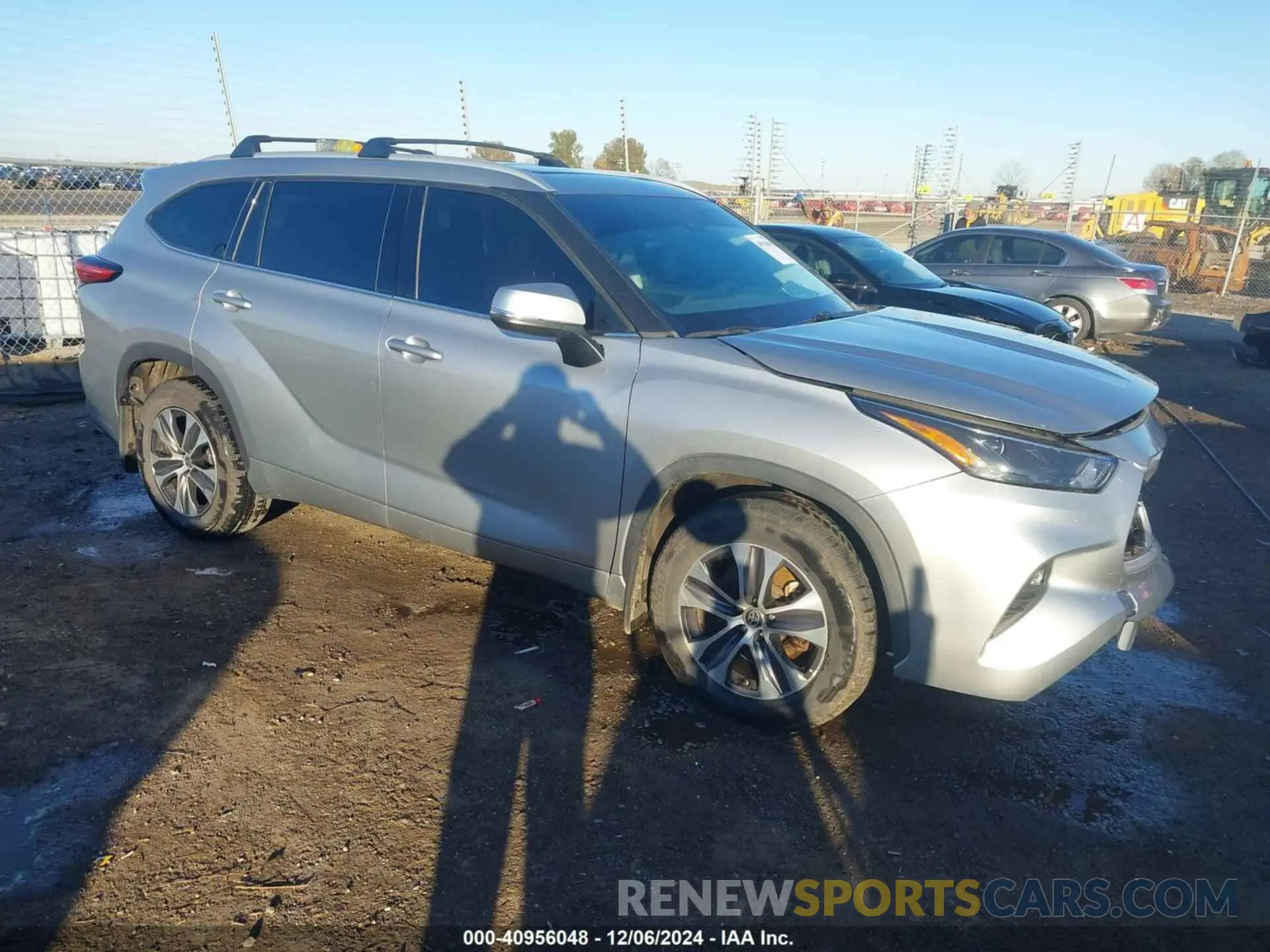 1 Photograph of a damaged car 5TDGZRAH1NS095945 TOYOTA HIGHLANDER 2022