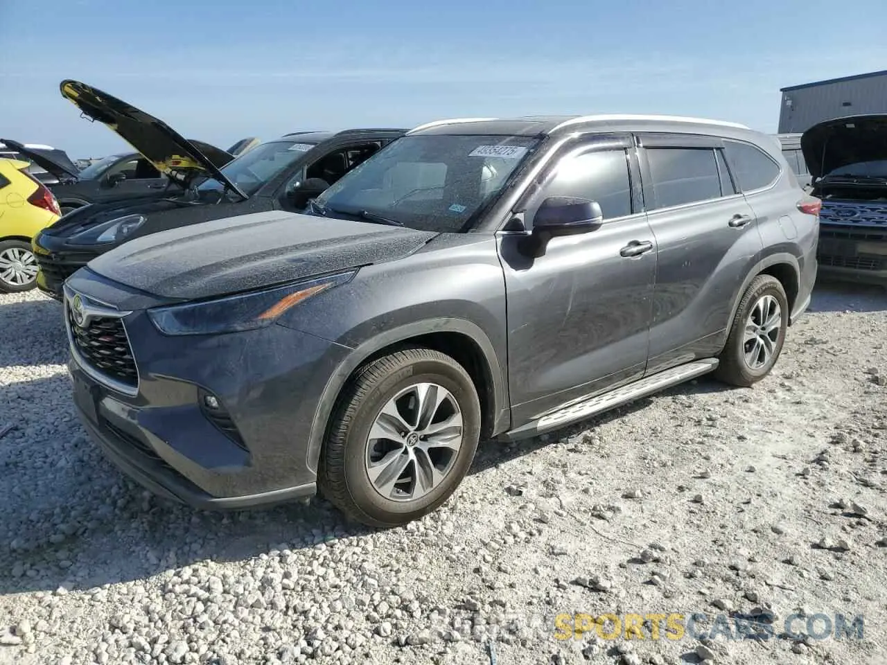1 Photograph of a damaged car 5TDGZRAH2NS546672 TOYOTA HIGHLANDER 2022