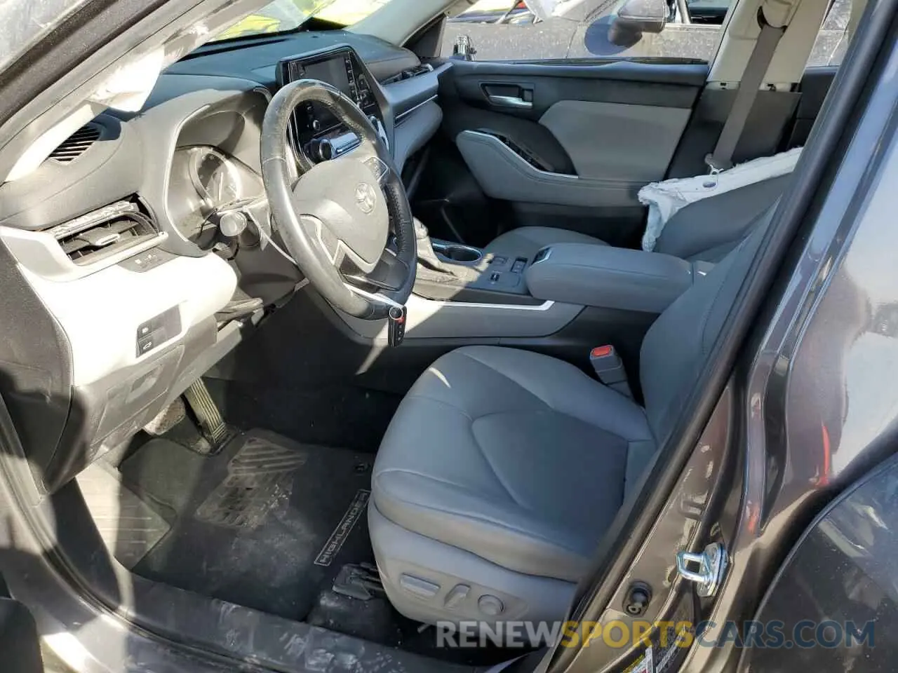7 Photograph of a damaged car 5TDGZRAH2NS546672 TOYOTA HIGHLANDER 2022
