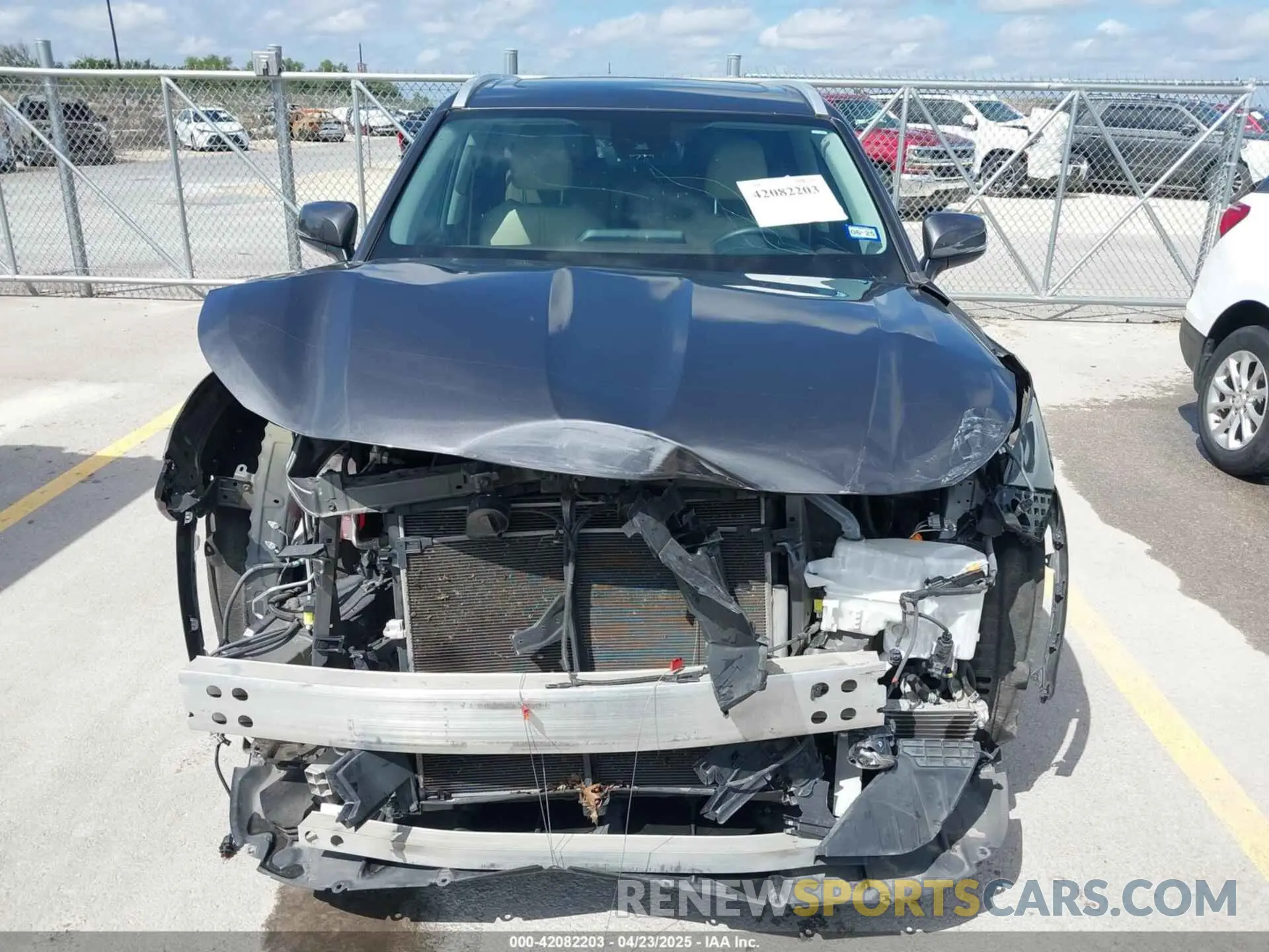 13 Photograph of a damaged car 5TDGZRAH2NS552455 TOYOTA HIGHLANDER 2022