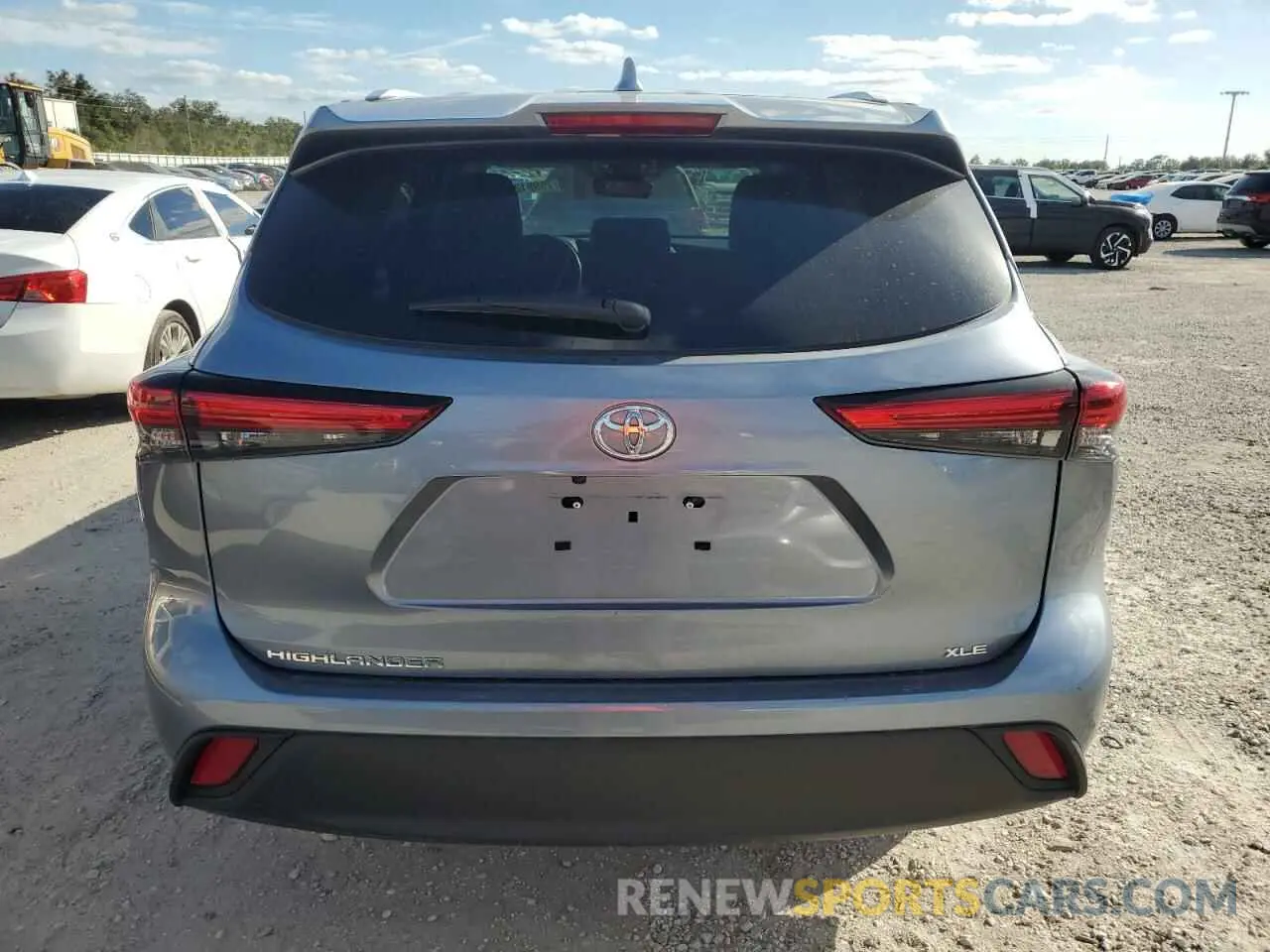 6 Photograph of a damaged car 5TDGZRAH3NS100370 TOYOTA HIGHLANDER 2022