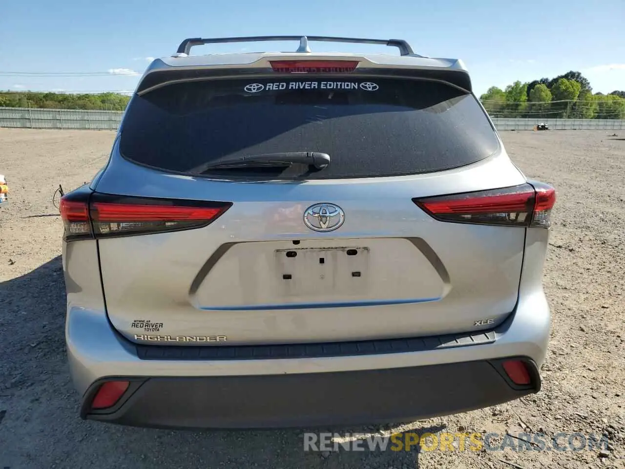 6 Photograph of a damaged car 5TDGZRAH3NS115418 TOYOTA HIGHLANDER 2022