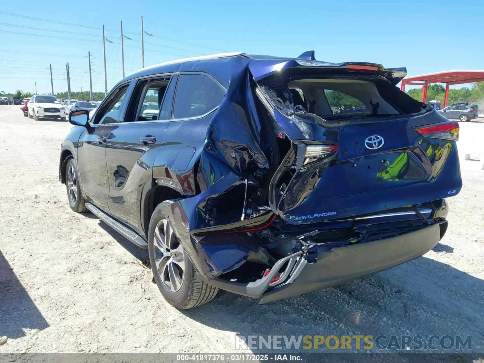 3 Photograph of a damaged car 5TDGZRAH3NS555445 TOYOTA HIGHLANDER 2022