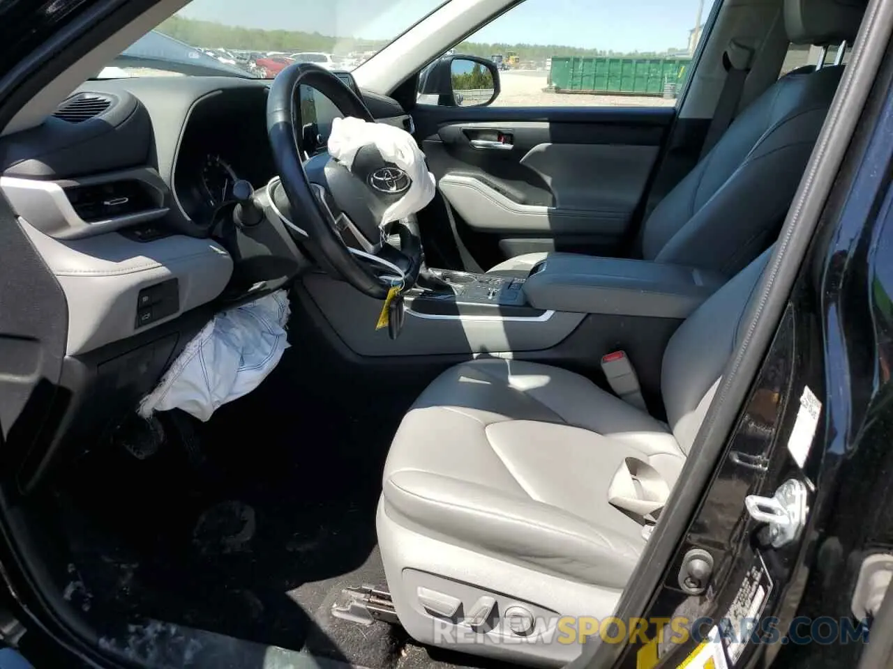 7 Photograph of a damaged car 5TDGZRAH4NS539528 TOYOTA HIGHLANDER 2022