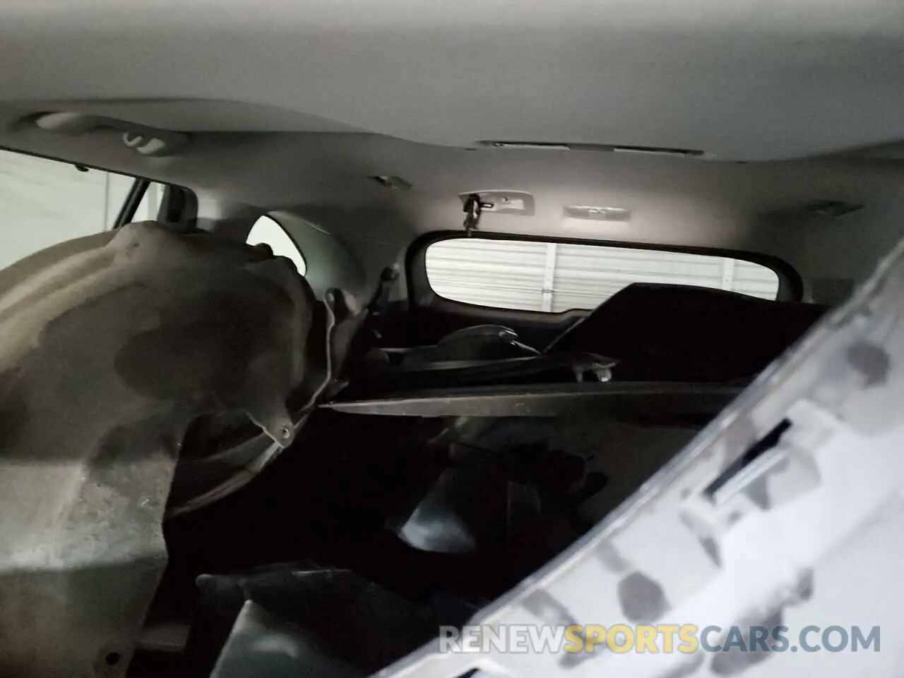10 Photograph of a damaged car 5TDGZRAH4NS544051 TOYOTA HIGHLANDER 2022