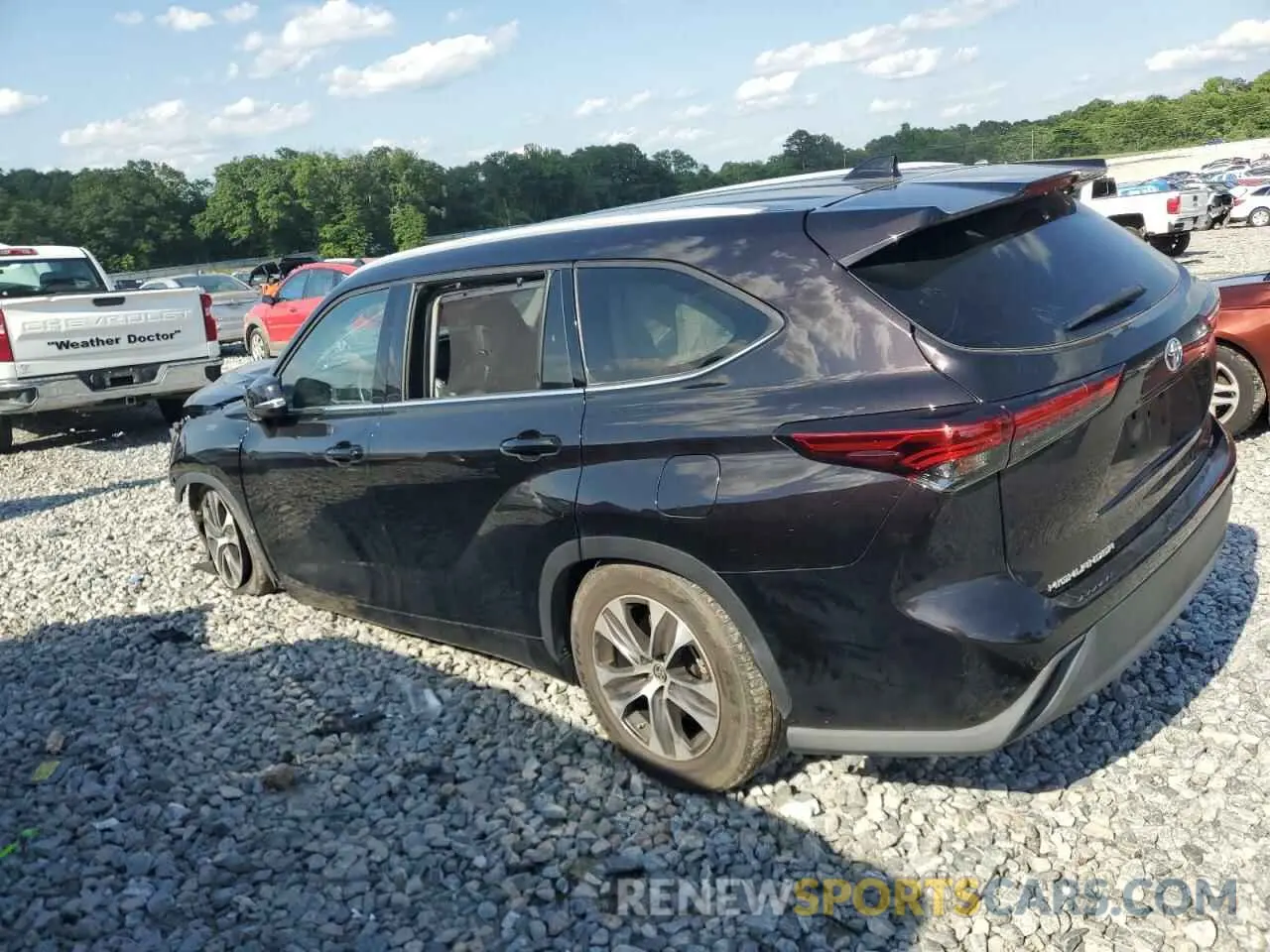 2 Photograph of a damaged car 5TDGZRAH6NS132648 TOYOTA HIGHLANDER 2022