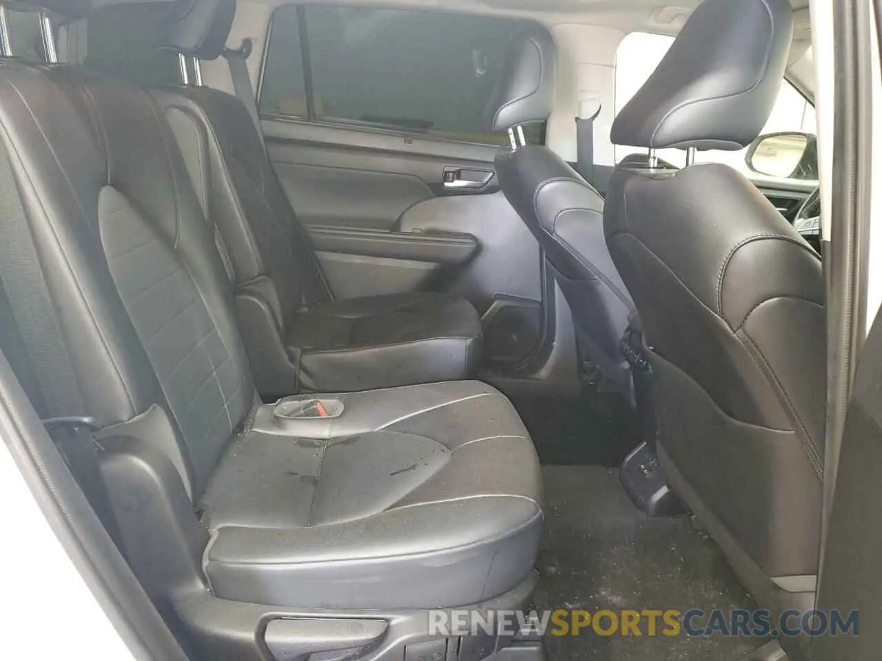11 Фотография поврежденного автомобиля 5TDGZRAH9NS093618 TOYOTA HIGHLANDER 2022