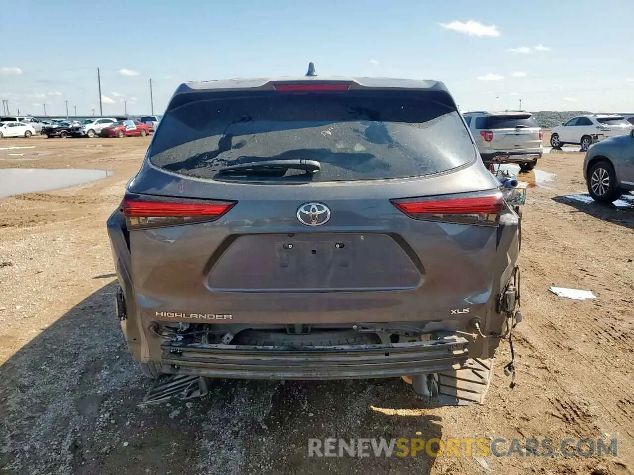 6 Photograph of a damaged car 5TDGZRAH9NS557569 TOYOTA HIGHLANDER 2022