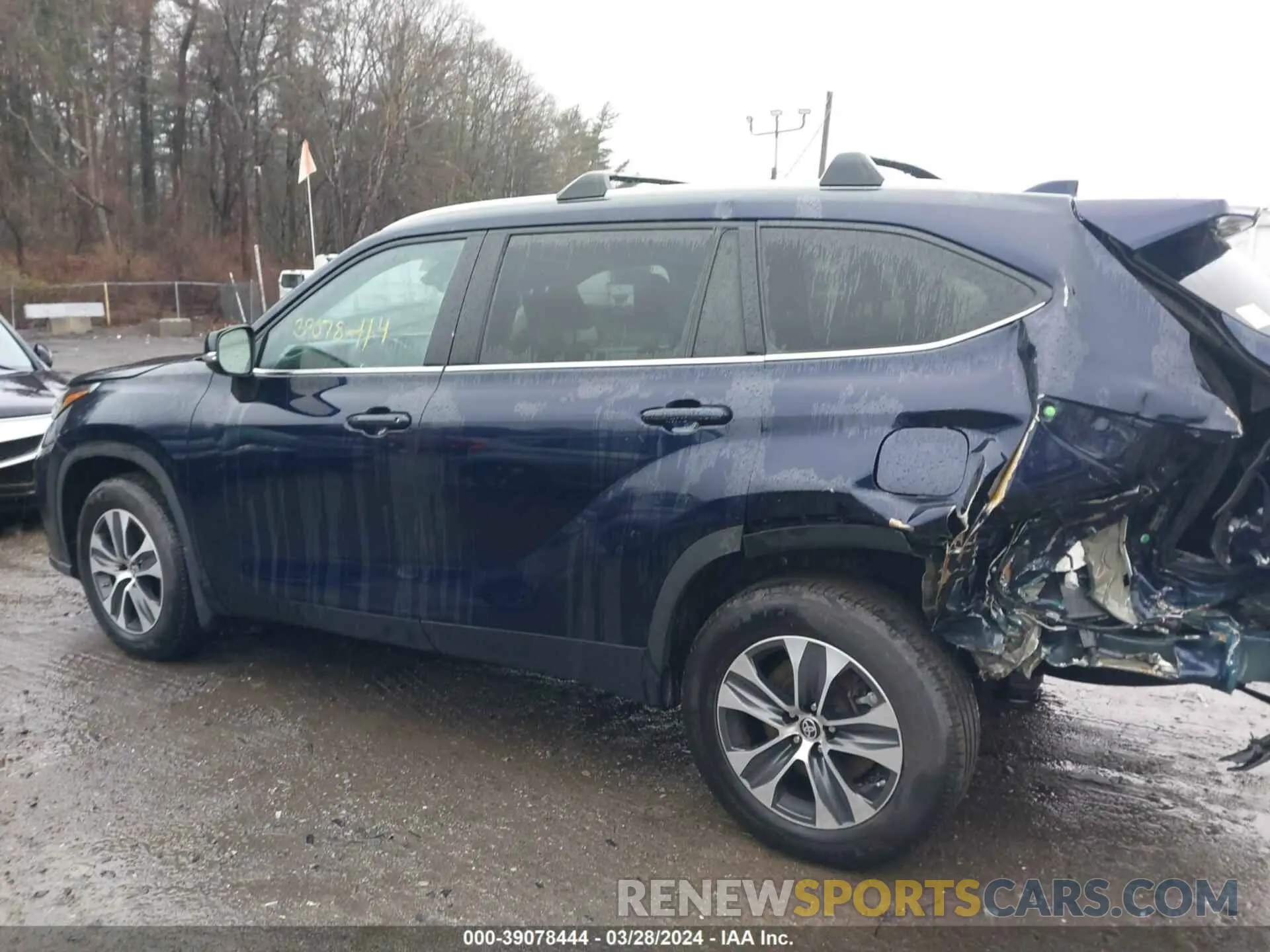 14 Фотография поврежденного автомобиля 5TDGZRBH1NS578270 TOYOTA HIGHLANDER 2022
