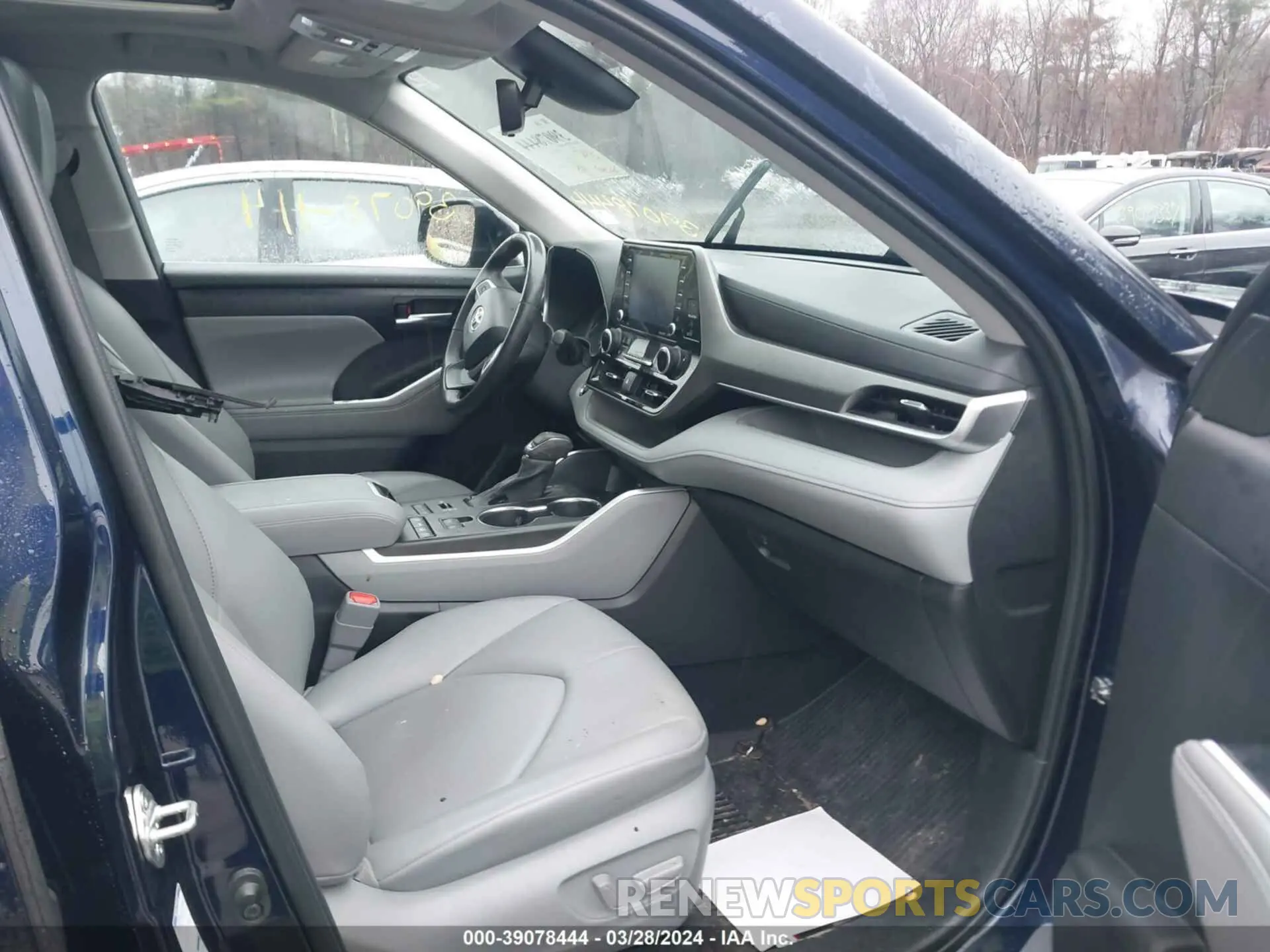 5 Фотография поврежденного автомобиля 5TDGZRBH1NS578270 TOYOTA HIGHLANDER 2022