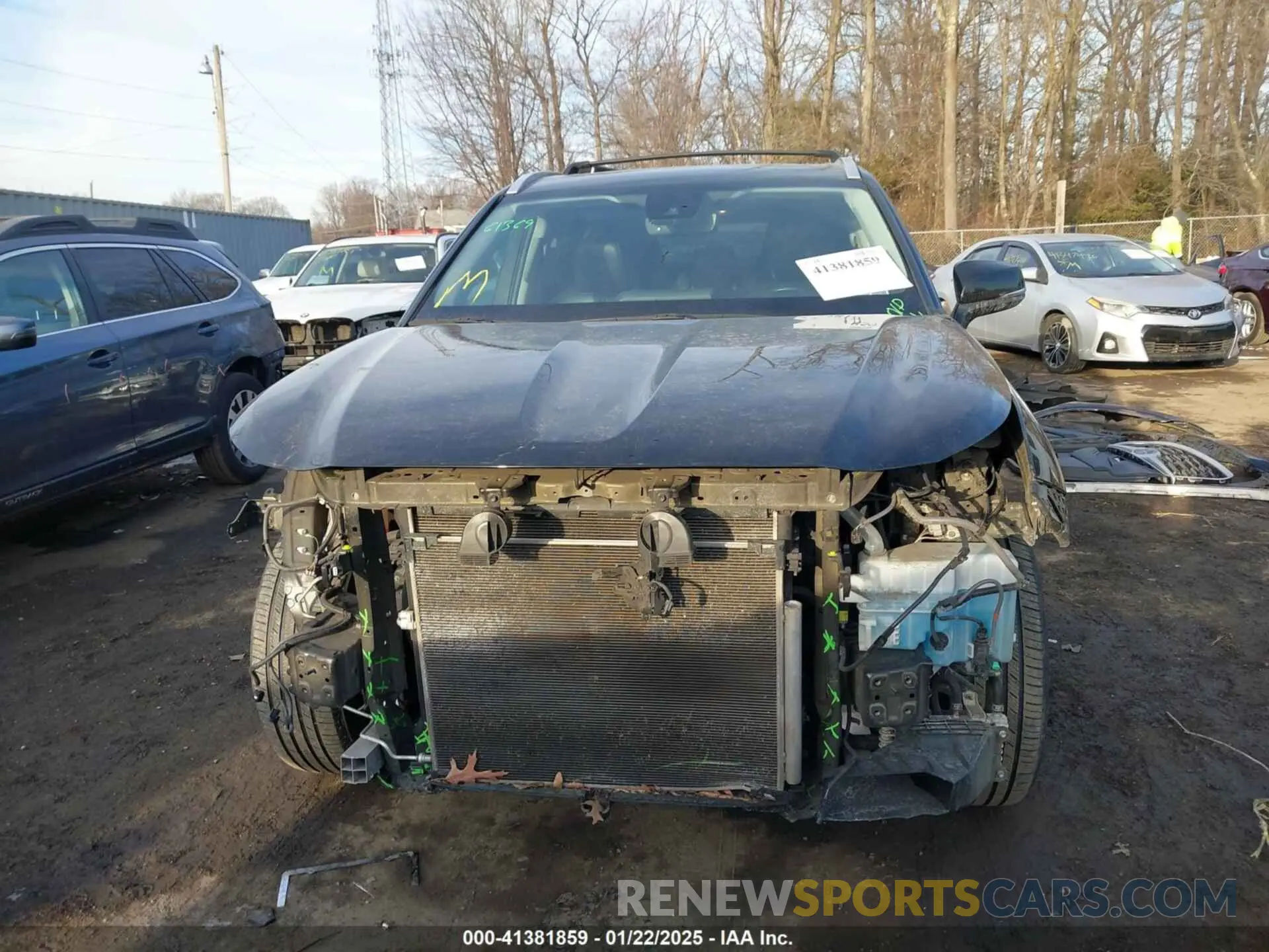13 Photograph of a damaged car 5TDGZRBH1NS586403 TOYOTA HIGHLANDER 2022