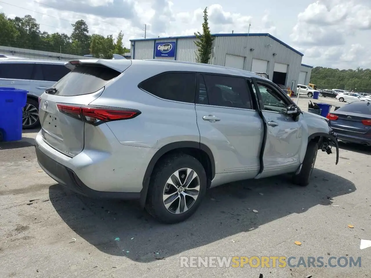 3 Photograph of a damaged car 5TDGZRBH3NS254141 TOYOTA HIGHLANDER 2022