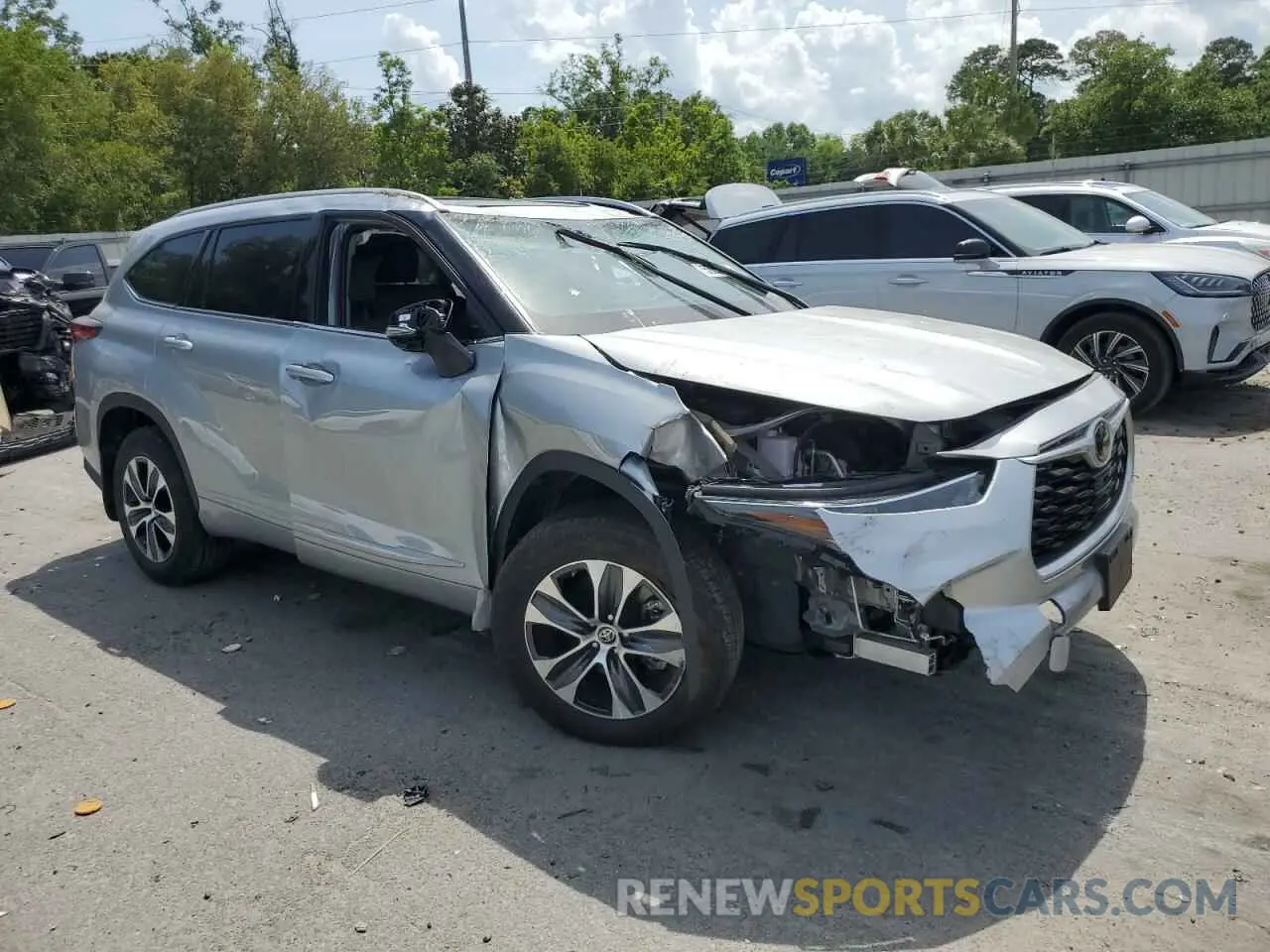 4 Photograph of a damaged car 5TDGZRBH3NS254141 TOYOTA HIGHLANDER 2022