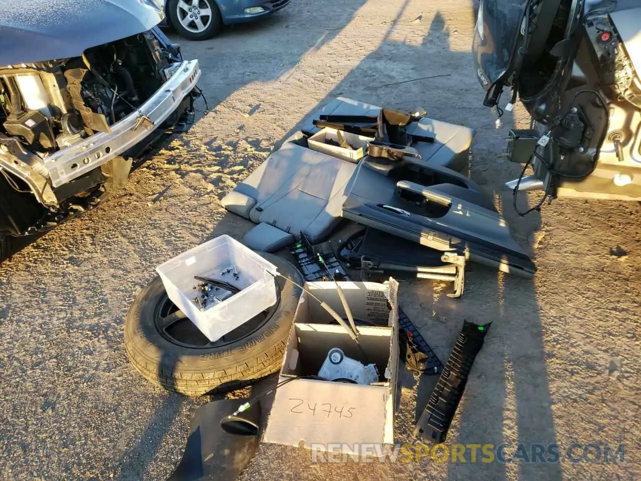 13 Photograph of a damaged car 5TDGZRBH3NS590565 TOYOTA HIGHLANDER 2022
