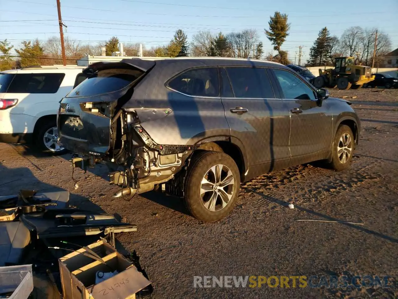 3 Photograph of a damaged car 5TDGZRBH3NS590565 TOYOTA HIGHLANDER 2022