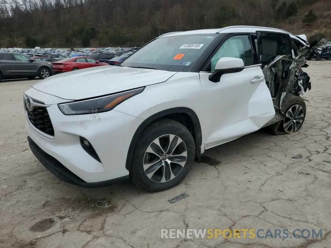 1 Photograph of a damaged car 5TDGZRBH4NS576979 TOYOTA HIGHLANDER 2022