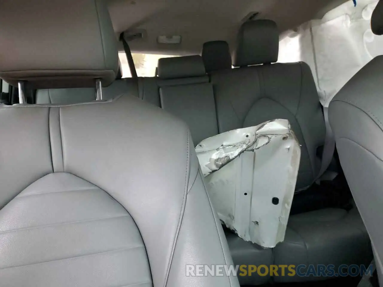 10 Photograph of a damaged car 5TDGZRBH4NS576979 TOYOTA HIGHLANDER 2022