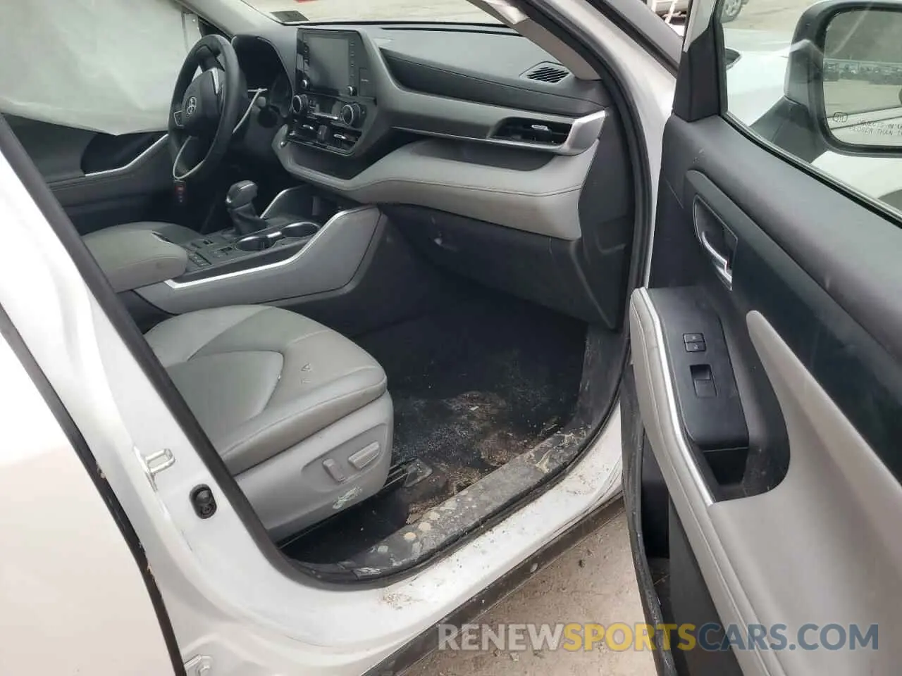 8 Photograph of a damaged car 5TDGZRBH4NS576979 TOYOTA HIGHLANDER 2022
