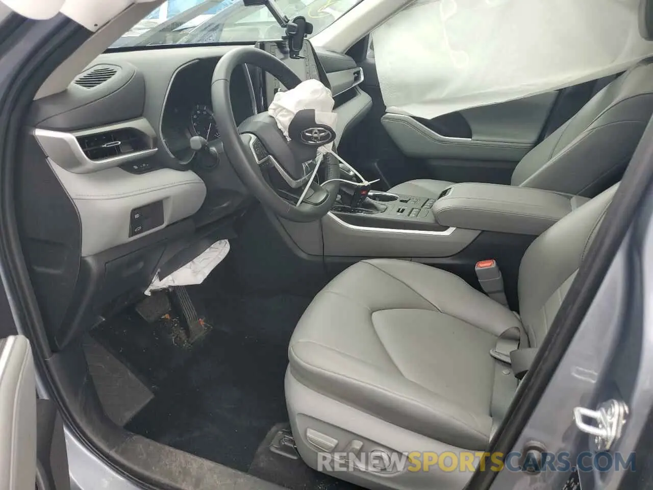 7 Photograph of a damaged car 5TDGZRBH5NS245733 TOYOTA HIGHLANDER 2022
