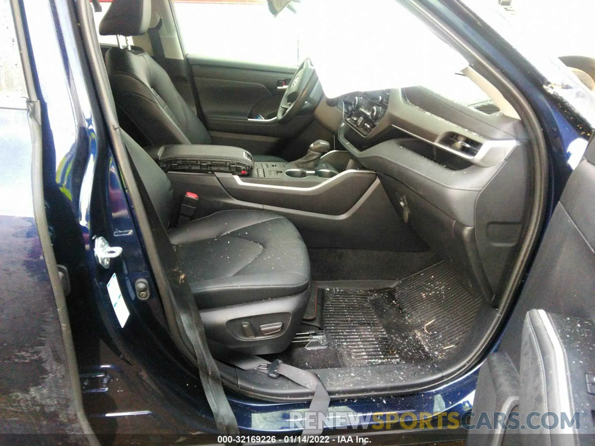 5 Photograph of a damaged car 5TDGZRBH7NS173630 TOYOTA HIGHLANDER 2022