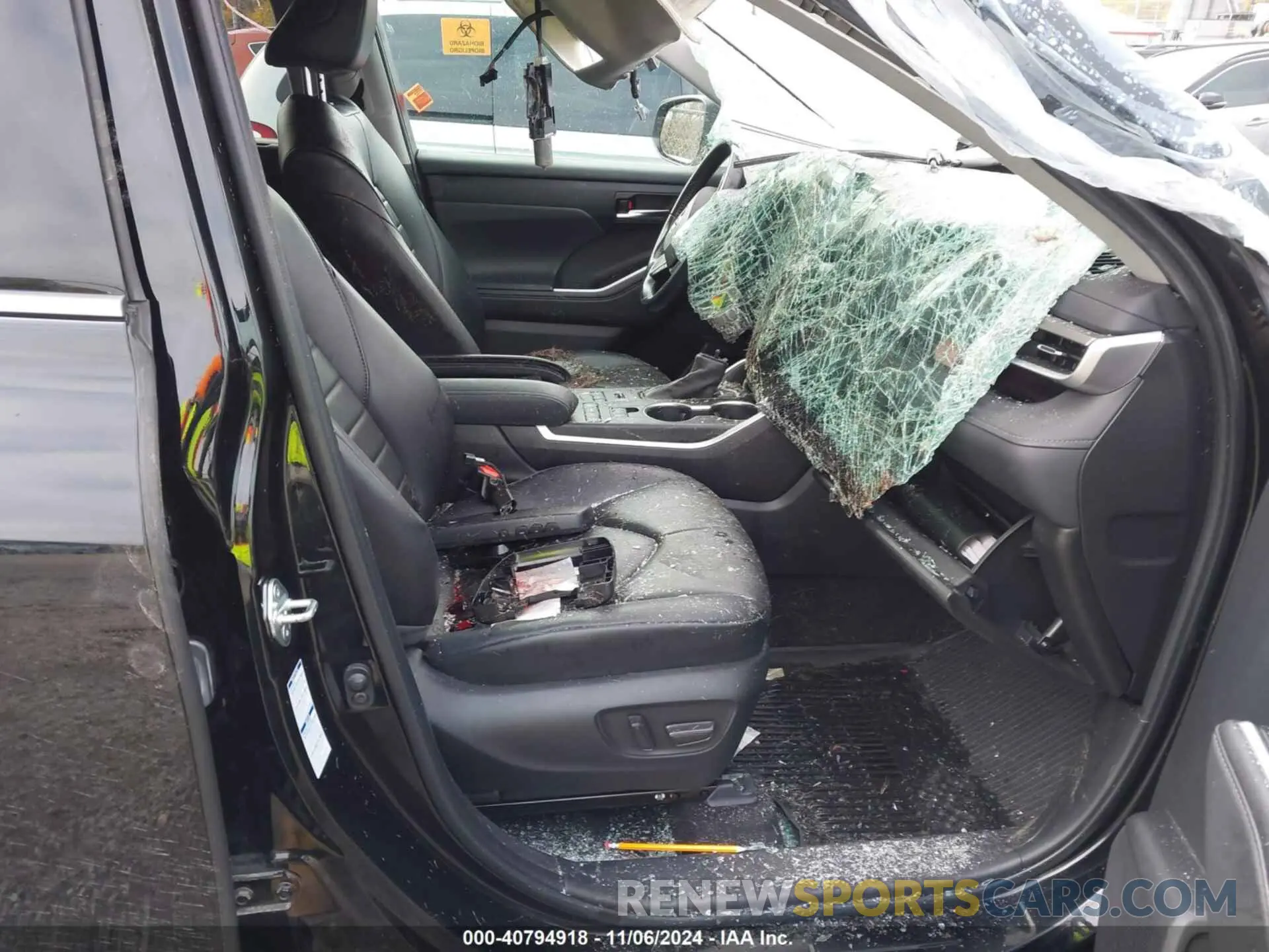 5 Photograph of a damaged car 5TDGZRBH7NS564695 TOYOTA HIGHLANDER 2022