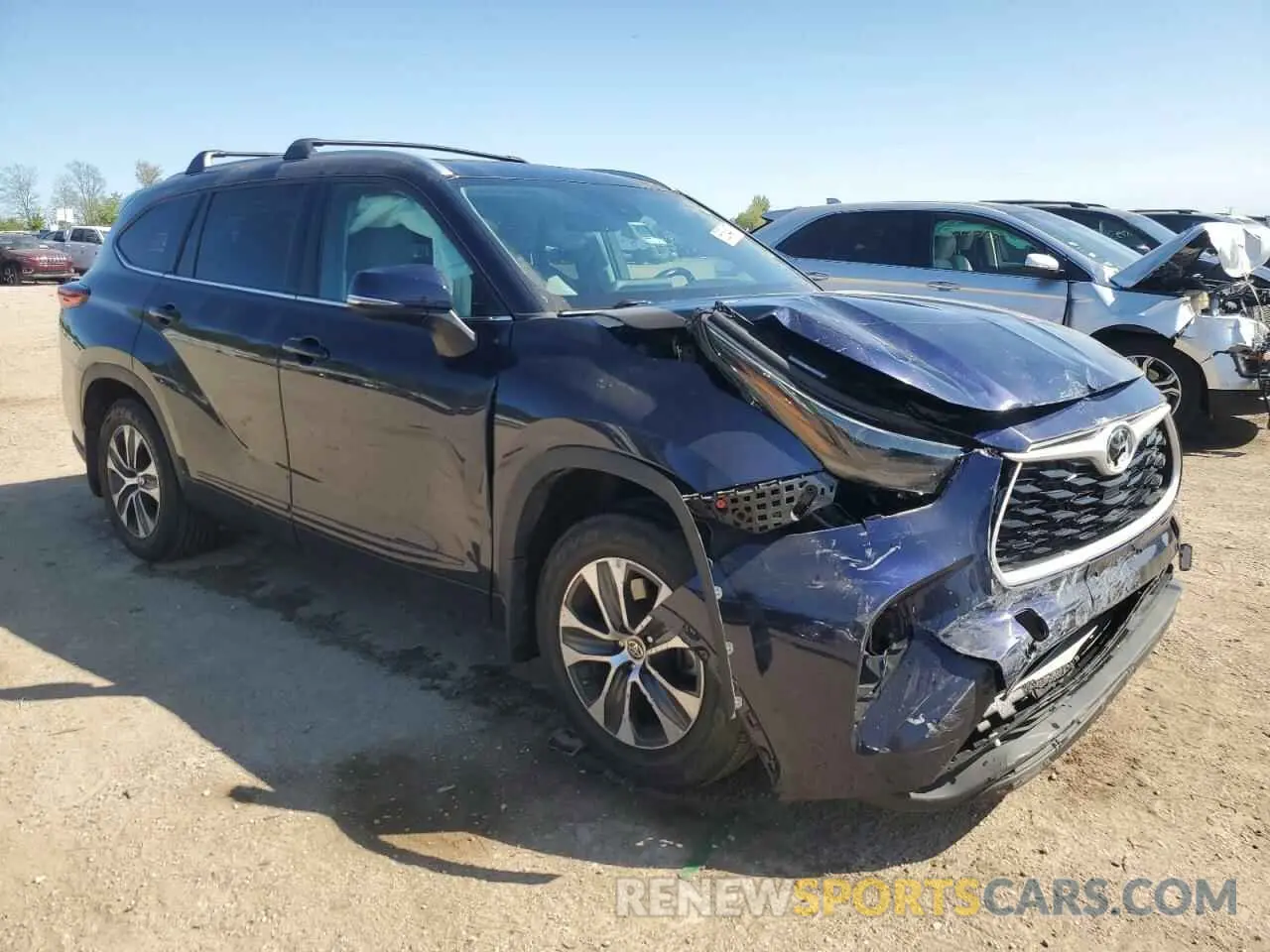 4 Photograph of a damaged car 5TDGZRBH8NS573003 TOYOTA HIGHLANDER 2022