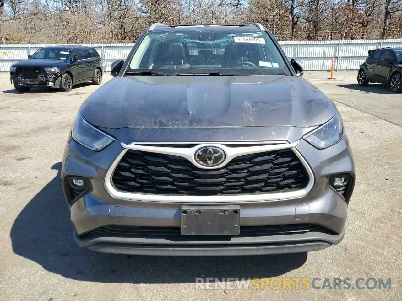5 Photograph of a damaged car 5TDGZRBH9NS224674 TOYOTA HIGHLANDER 2022