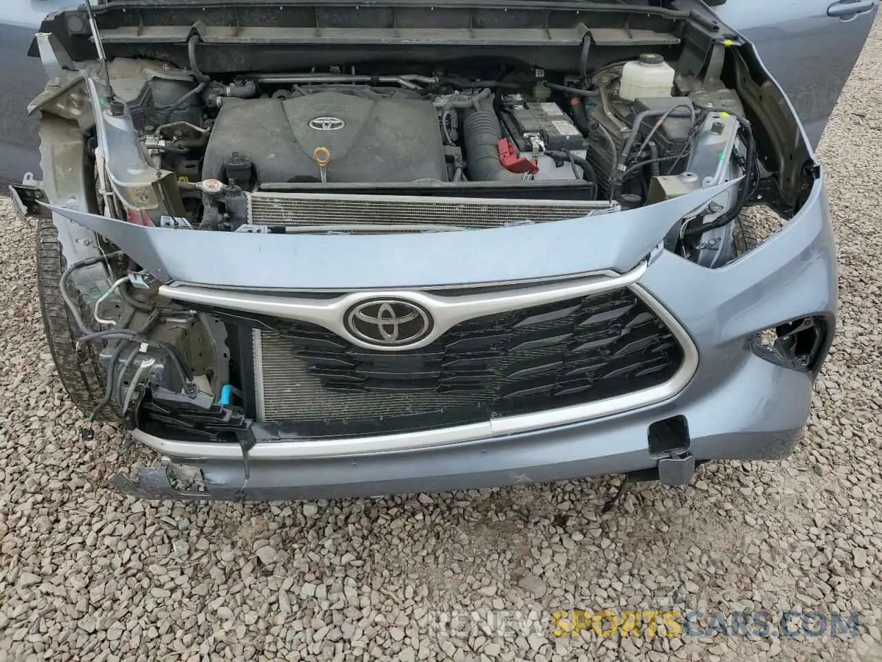 12 Photograph of a damaged car 5TDGZRBHXNS229849 TOYOTA HIGHLANDER 2022