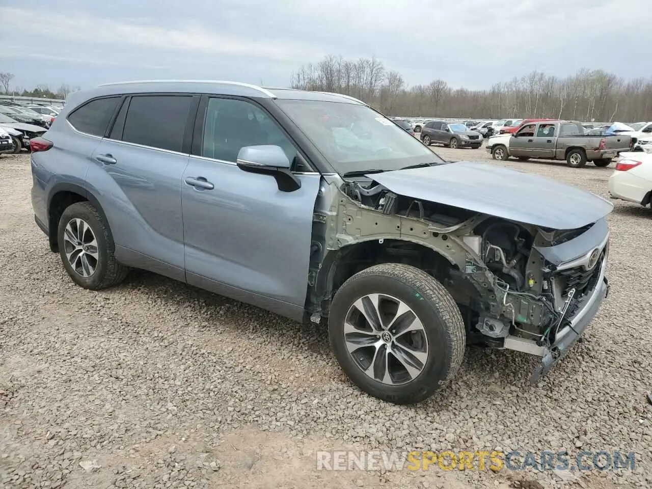 4 Photograph of a damaged car 5TDGZRBHXNS229849 TOYOTA HIGHLANDER 2022