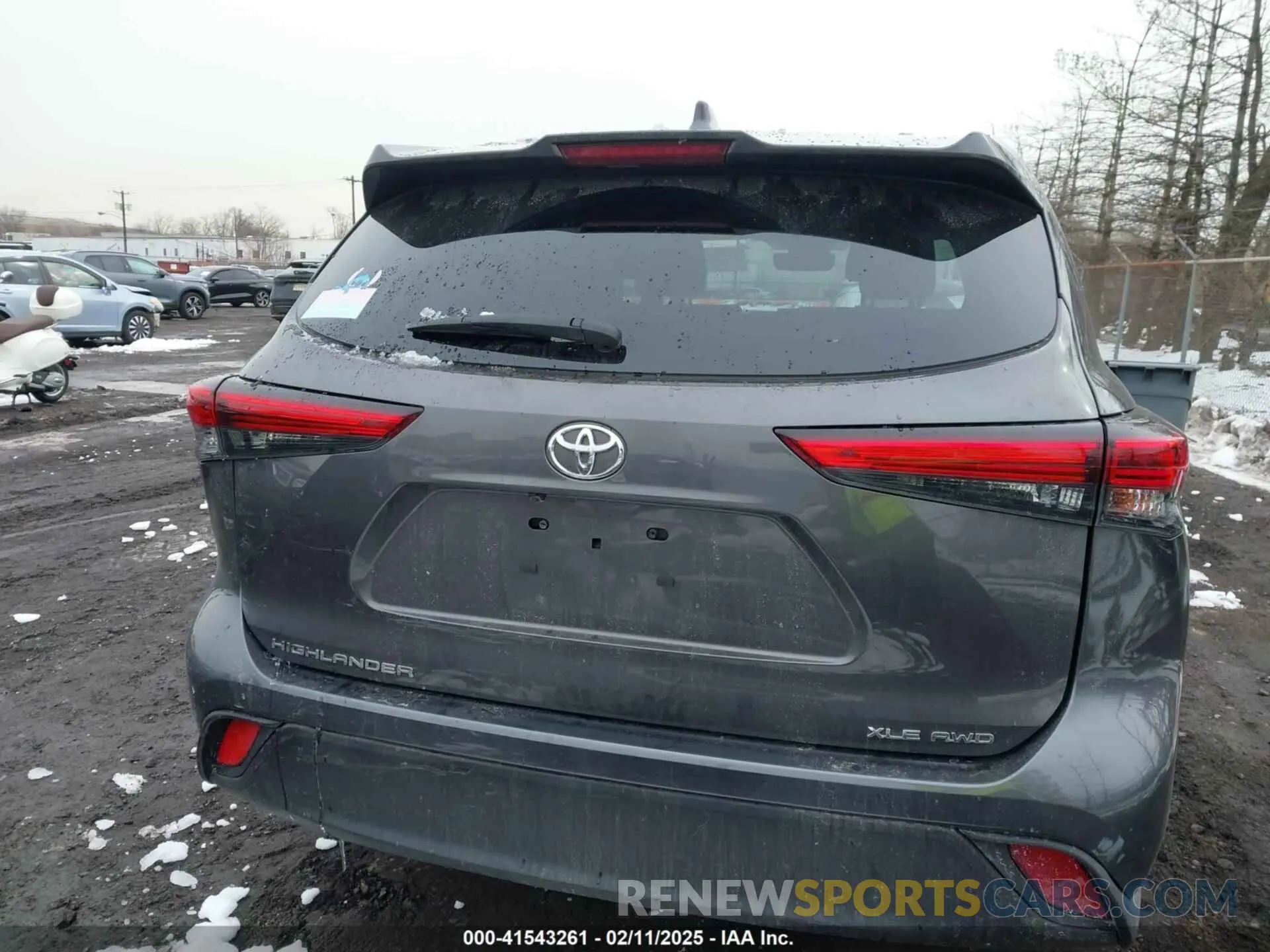 16 Photograph of a damaged car 5TDGZRBHXNS570927 TOYOTA HIGHLANDER 2022