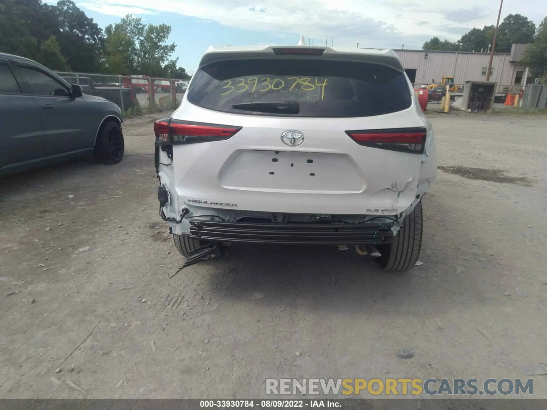 6 Photograph of a damaged car 5TDGZRBHXNS580406 TOYOTA HIGHLANDER 2022