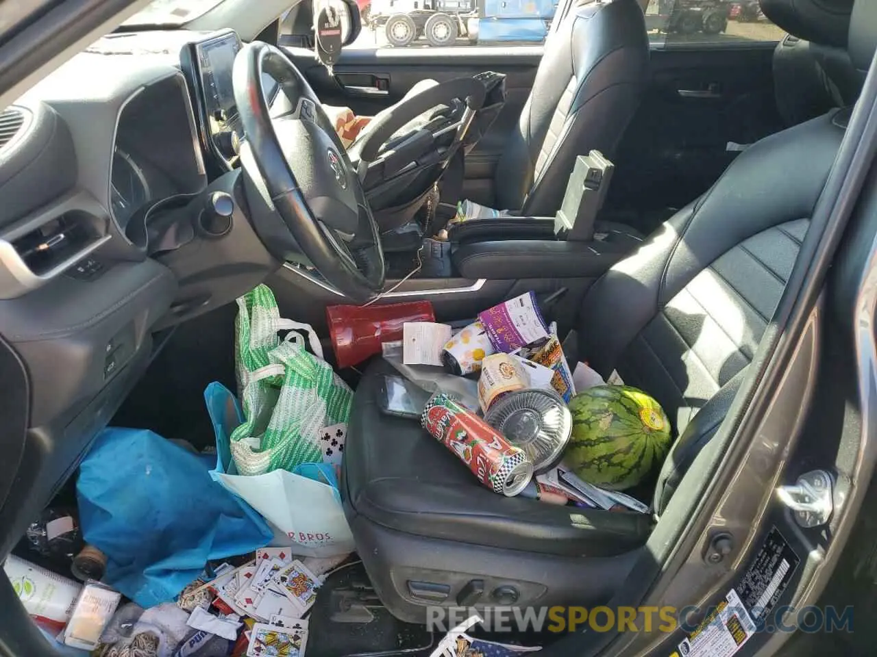 7 Photograph of a damaged car 5TDHBRCH6NS551718 TOYOTA HIGHLANDER 2022