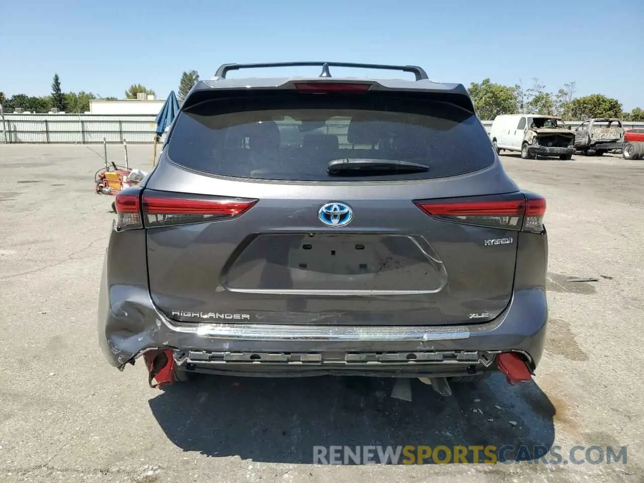 6 Photograph of a damaged car 5TDHBRCH8NS544866 TOYOTA HIGHLANDER 2022