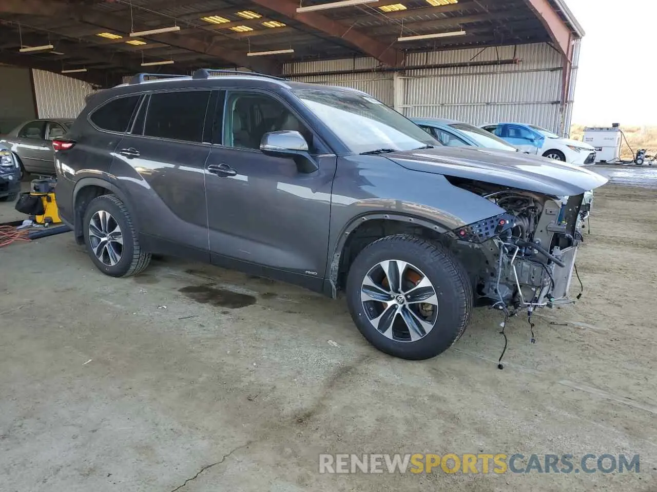 4 Фотография поврежденного автомобиля 5TDHBRCHXNS557361 TOYOTA HIGHLANDER 2022