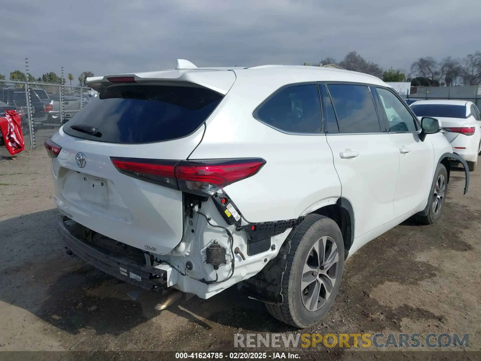 4 Фотография поврежденного автомобиля 5TDHZRAH2NS548040 TOYOTA HIGHLANDER 2022