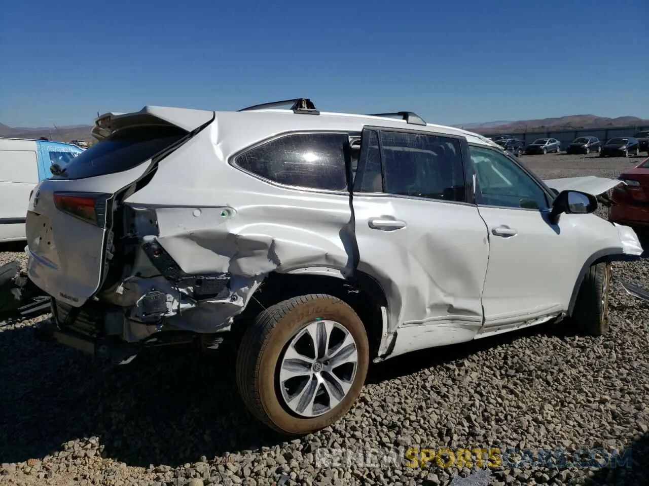 3 Photograph of a damaged car 5TDHZRBH1NS191173 TOYOTA HIGHLANDER 2022