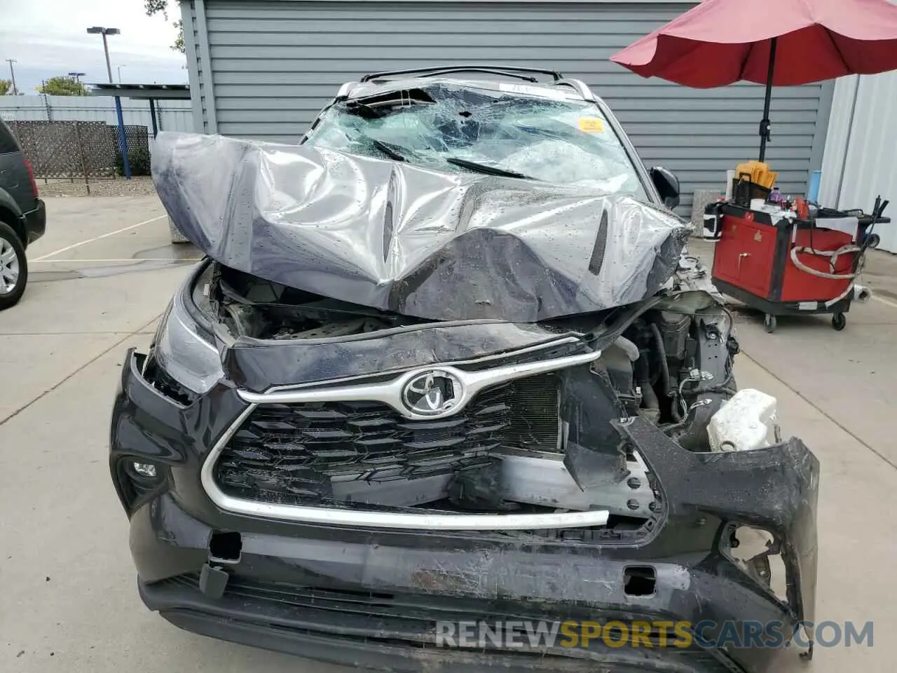 5 Photograph of a damaged car 5TDHZRBH2NS202763 TOYOTA HIGHLANDER 2022