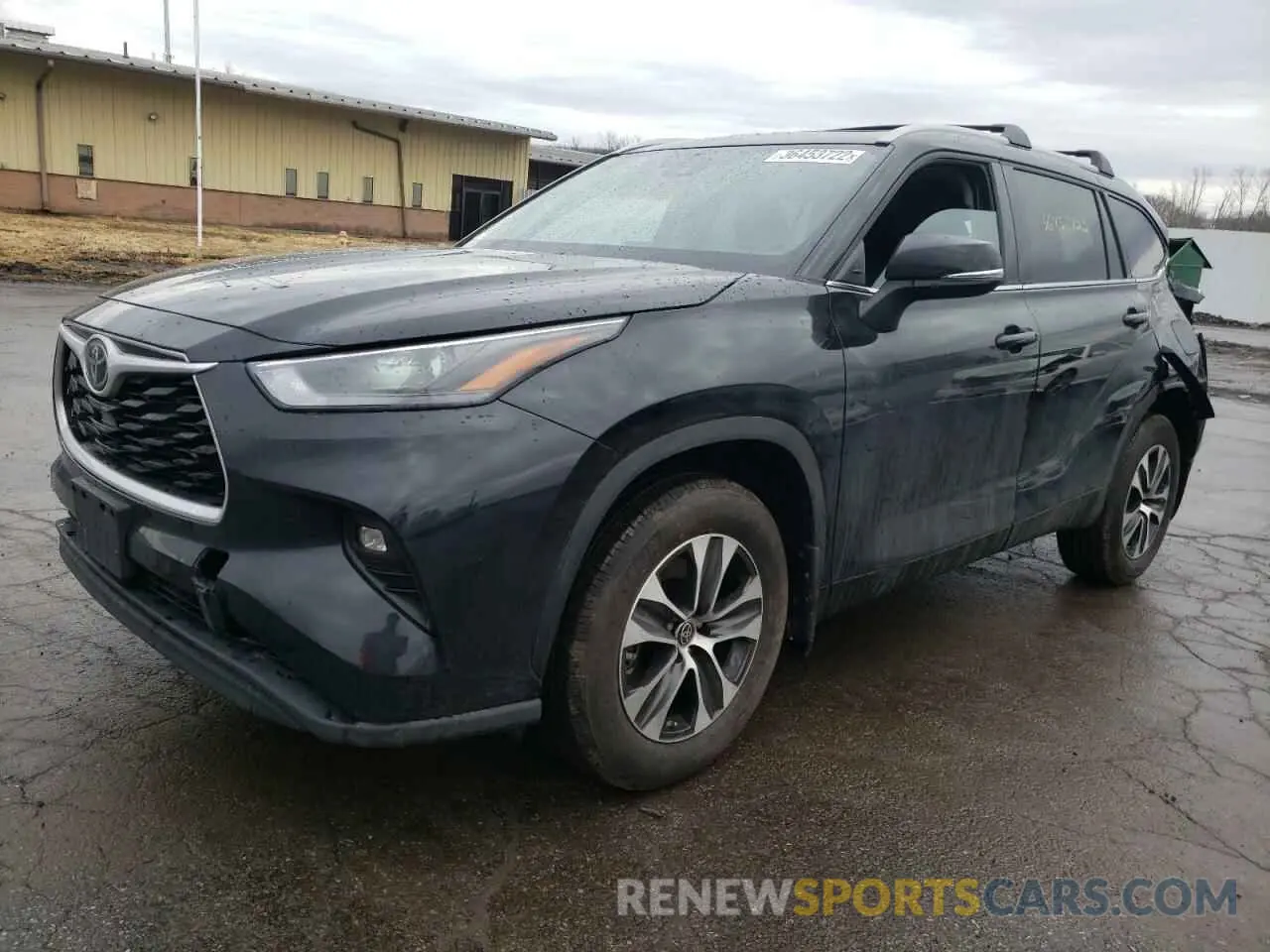 2 Photograph of a damaged car 5TDHZRBH4NS178501 TOYOTA HIGHLANDER 2022